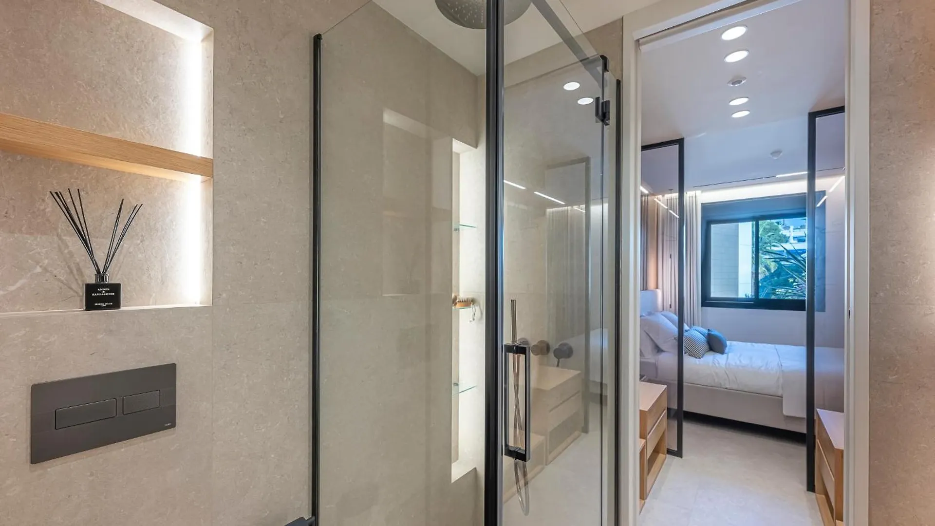 The Clover Boutique Suite Banus Marbella