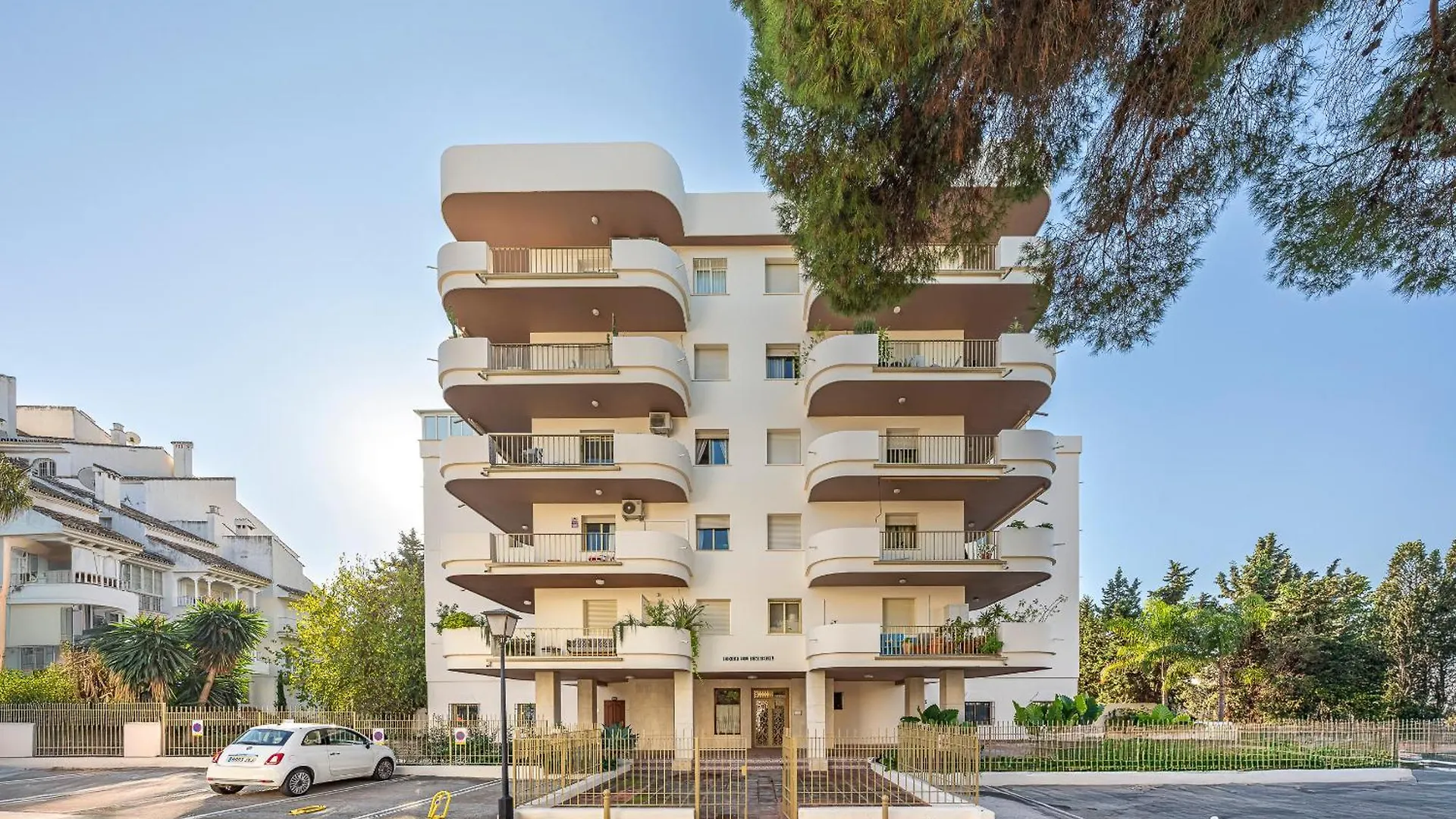 Lägenhet The Clover Boutique Suite Banus Marbella Spanien