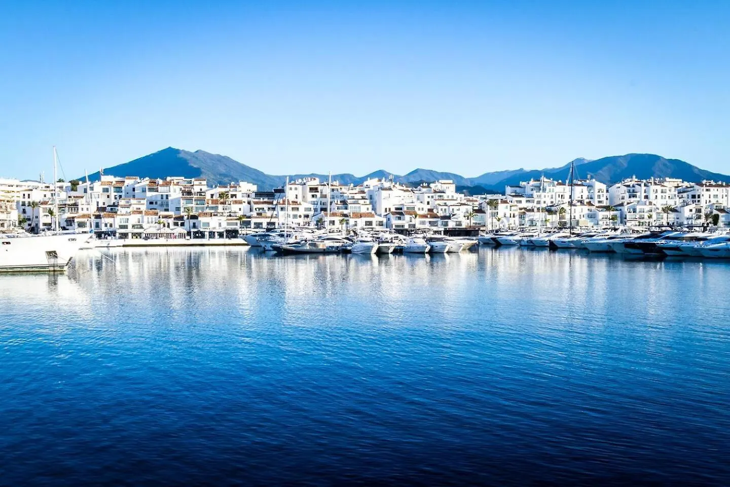 The Clover Boutique Suite Banus Marbella Apartament
