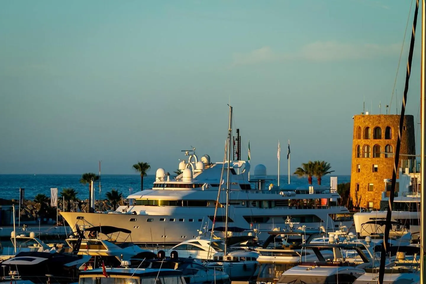 The Clover Boutique Suite Banus Marbella 0*,